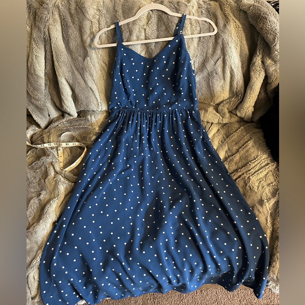 Cute spaghetti strap blue white polka dot sundress smocked back Old Navy size M